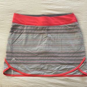 Adidas skort with pockets. Size small